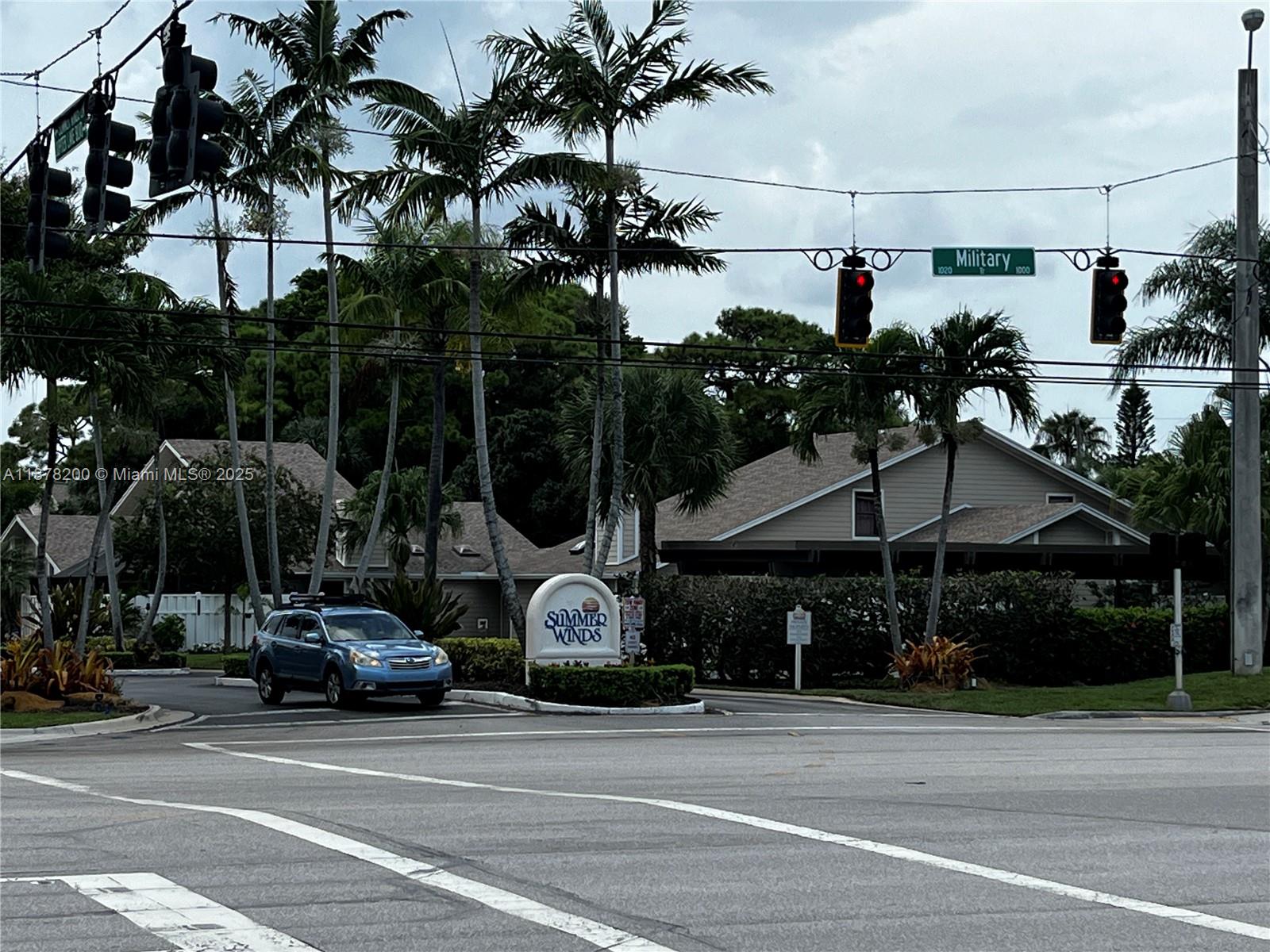 See details 601 3 / 3 1820 sq. ft. $ 2025-09-14 0 Photo