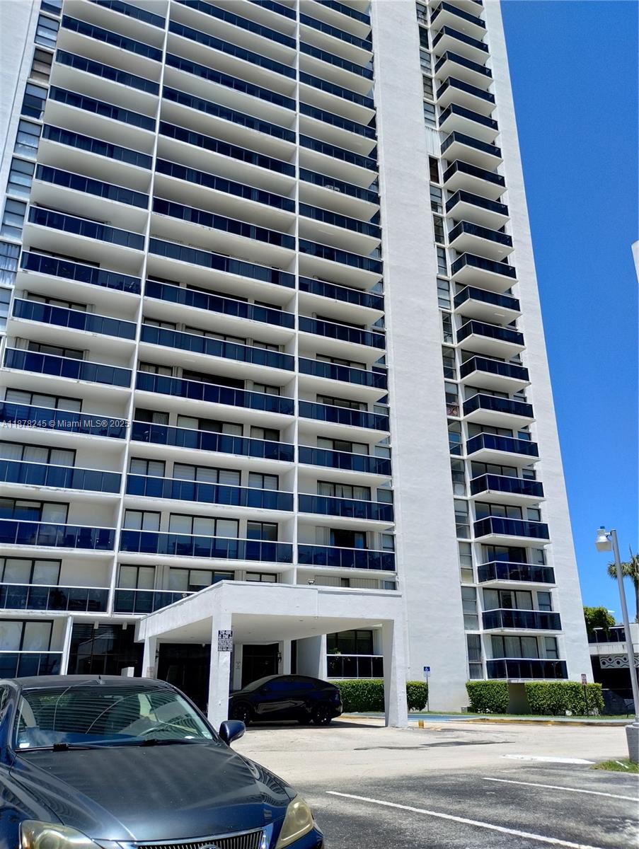 Photo of 3625 Country Club Dr  #1004, Aventura, Florida, 33180 - 