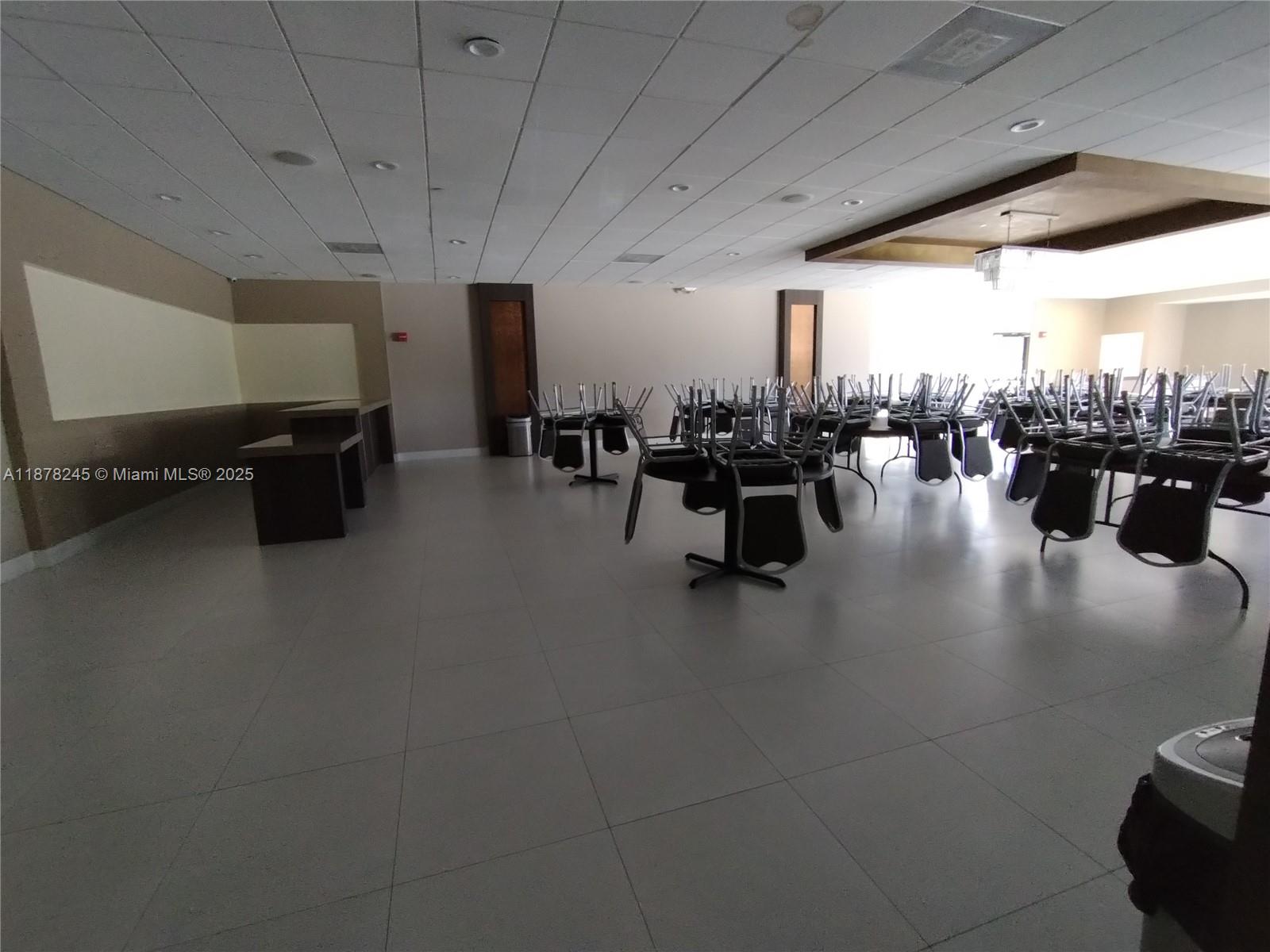 Photo of 3625 Country Club Dr  #1004, Aventura, Florida, 33180 - 