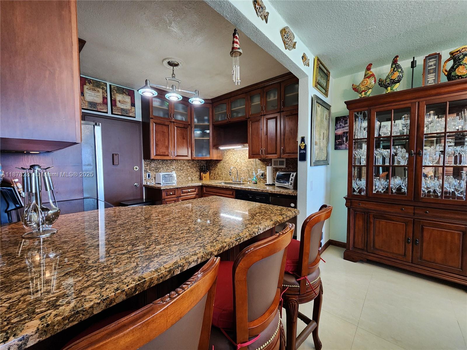 Photo of 3505 Ocean Dr  #1006, Hollywood, Florida, 33019 - 