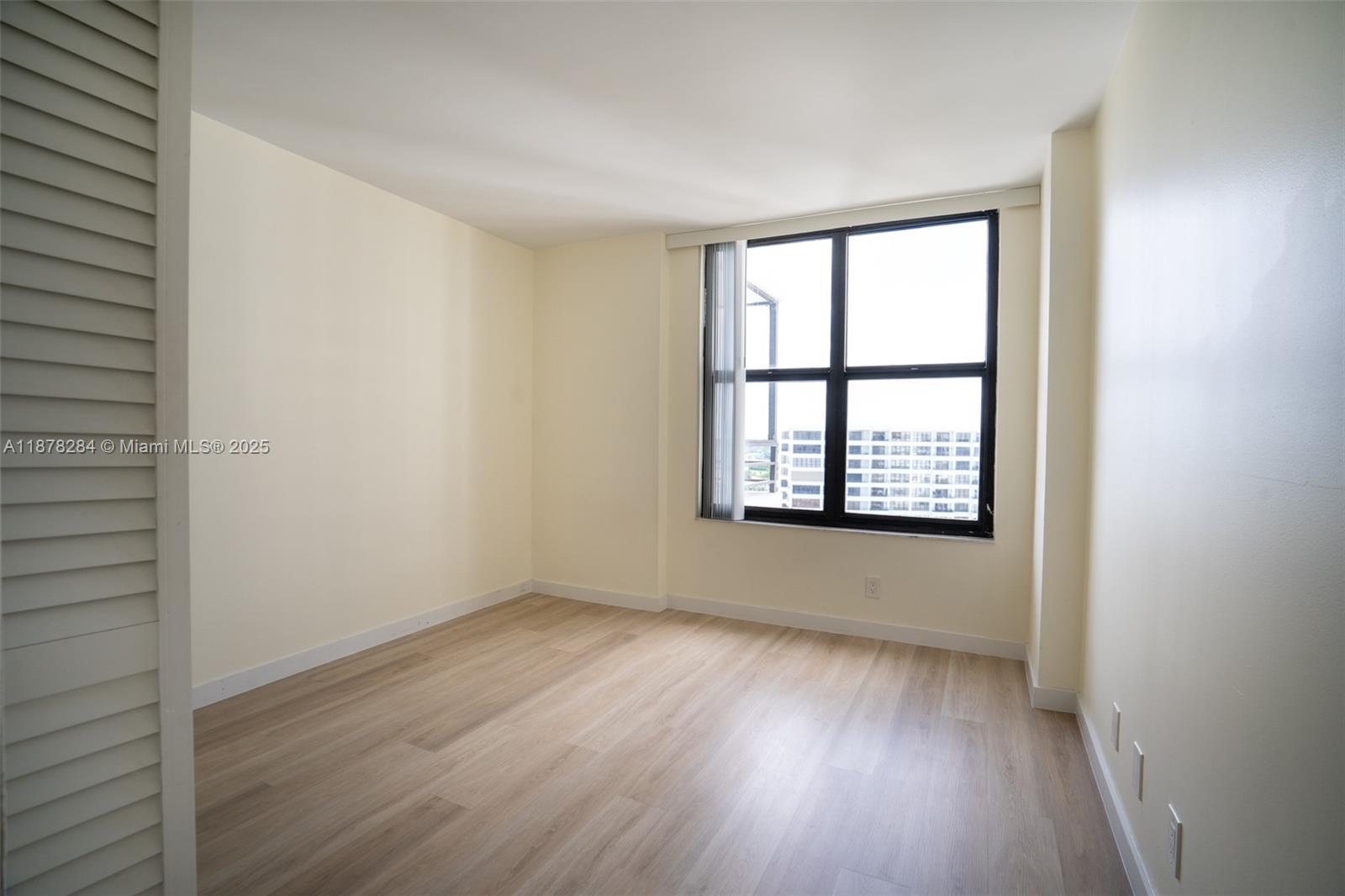 Photo of 2500 Parkview Dr #2020, Hallandale Beach, Florida, 33009 -