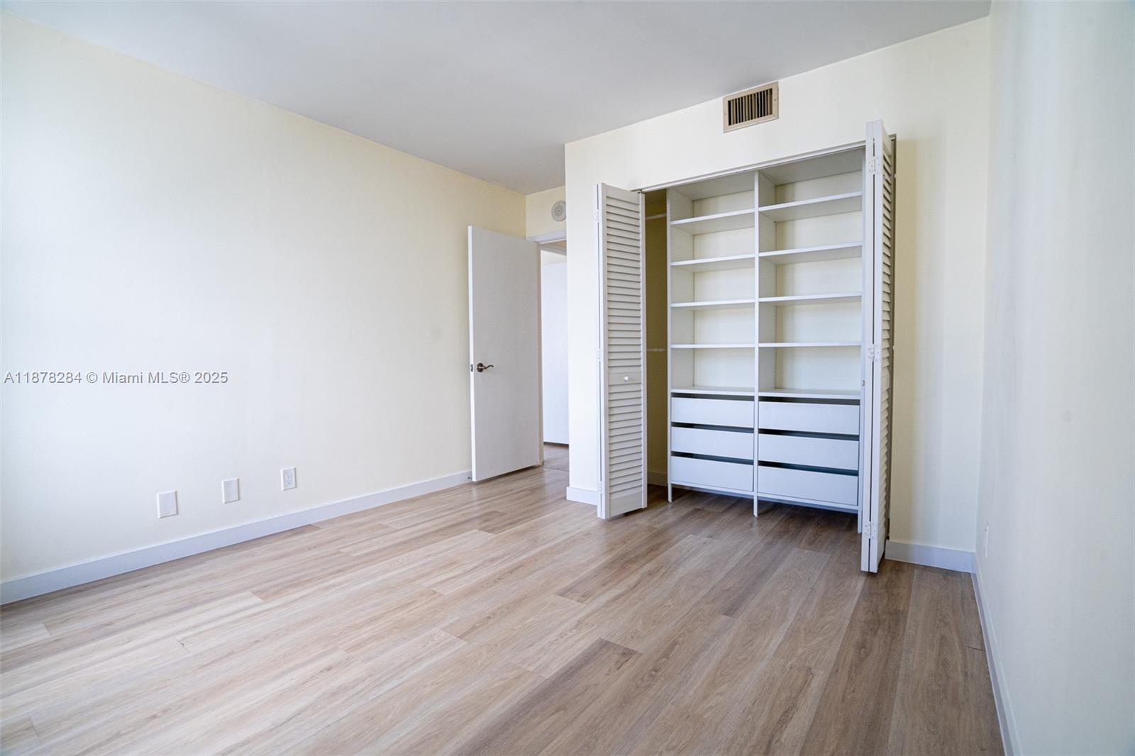 Photo of 2500 Parkview Dr #2020, Hallandale Beach, Florida, 33009 -