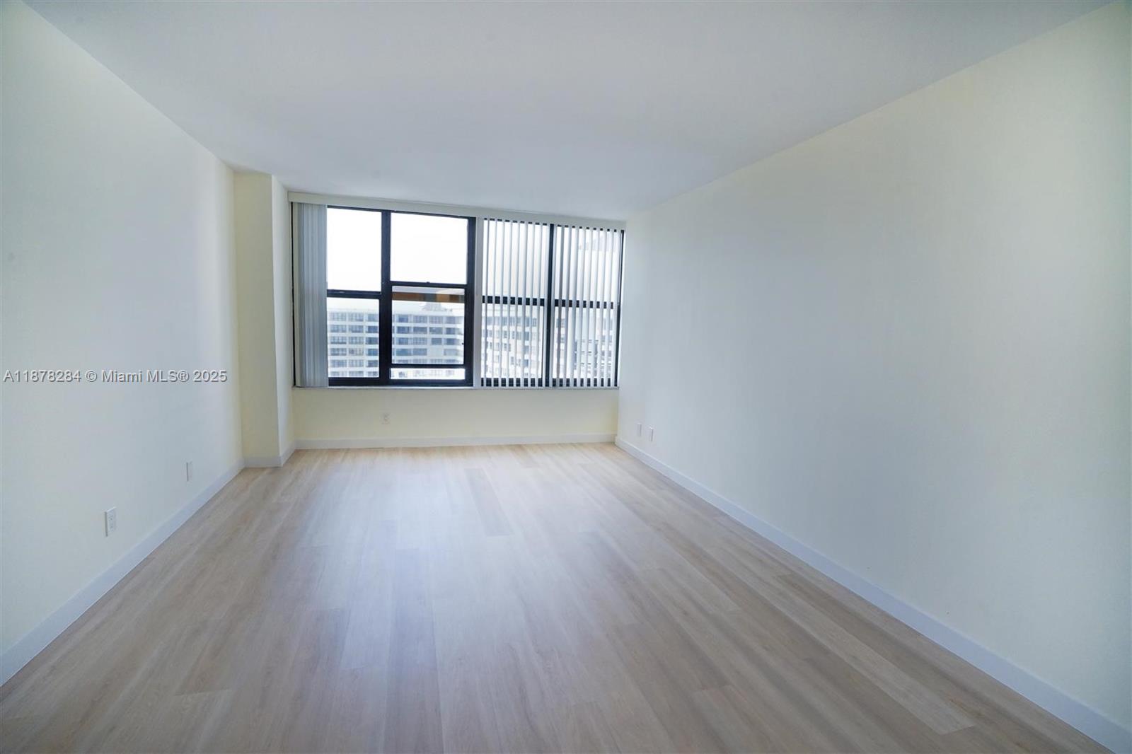 Photo of 2500 Parkview Dr  #2020, Hallandale Beach, Florida, 33009 - 