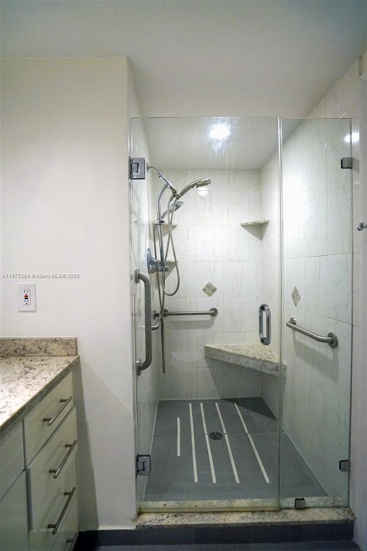 Photo of 2500 Parkview Dr  #2020, Hallandale Beach, Florida, 33009 - 