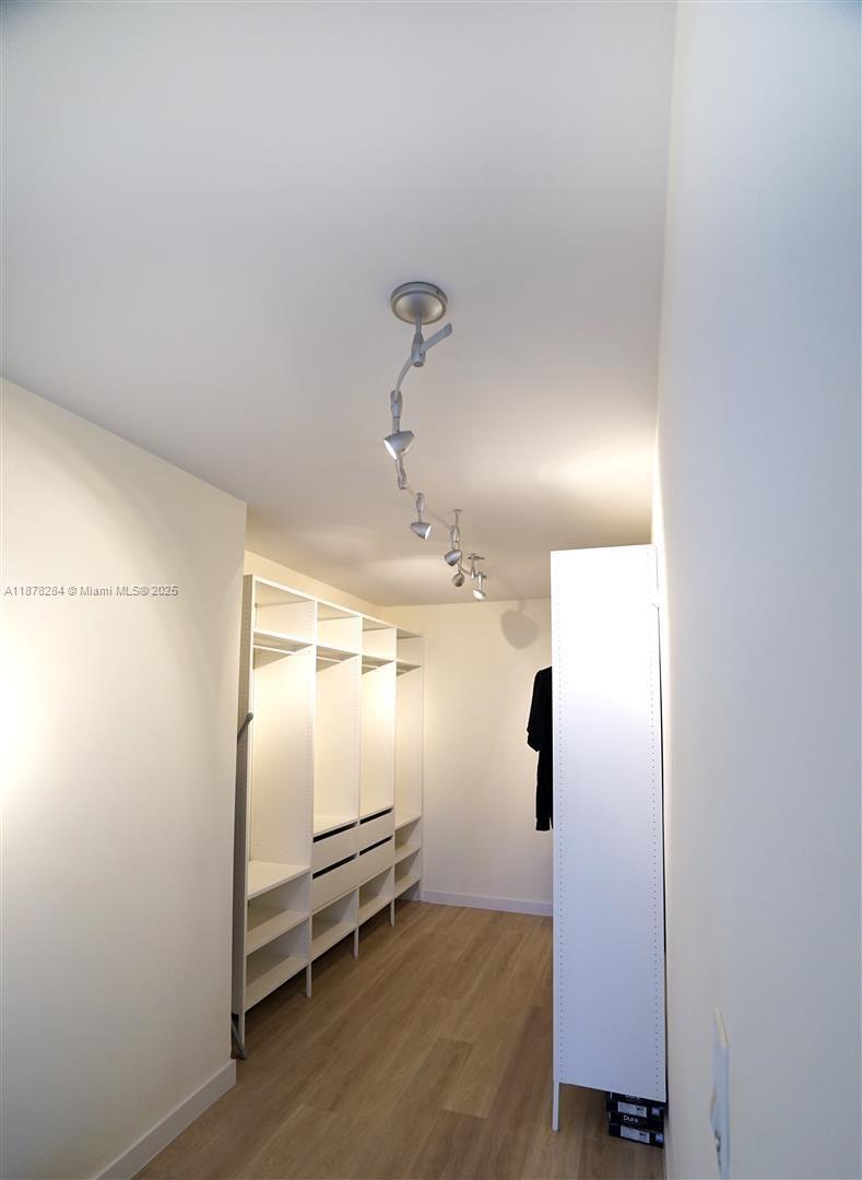 Photo of 2500 Parkview Dr  #2020, Hallandale Beach, Florida, 33009 - 