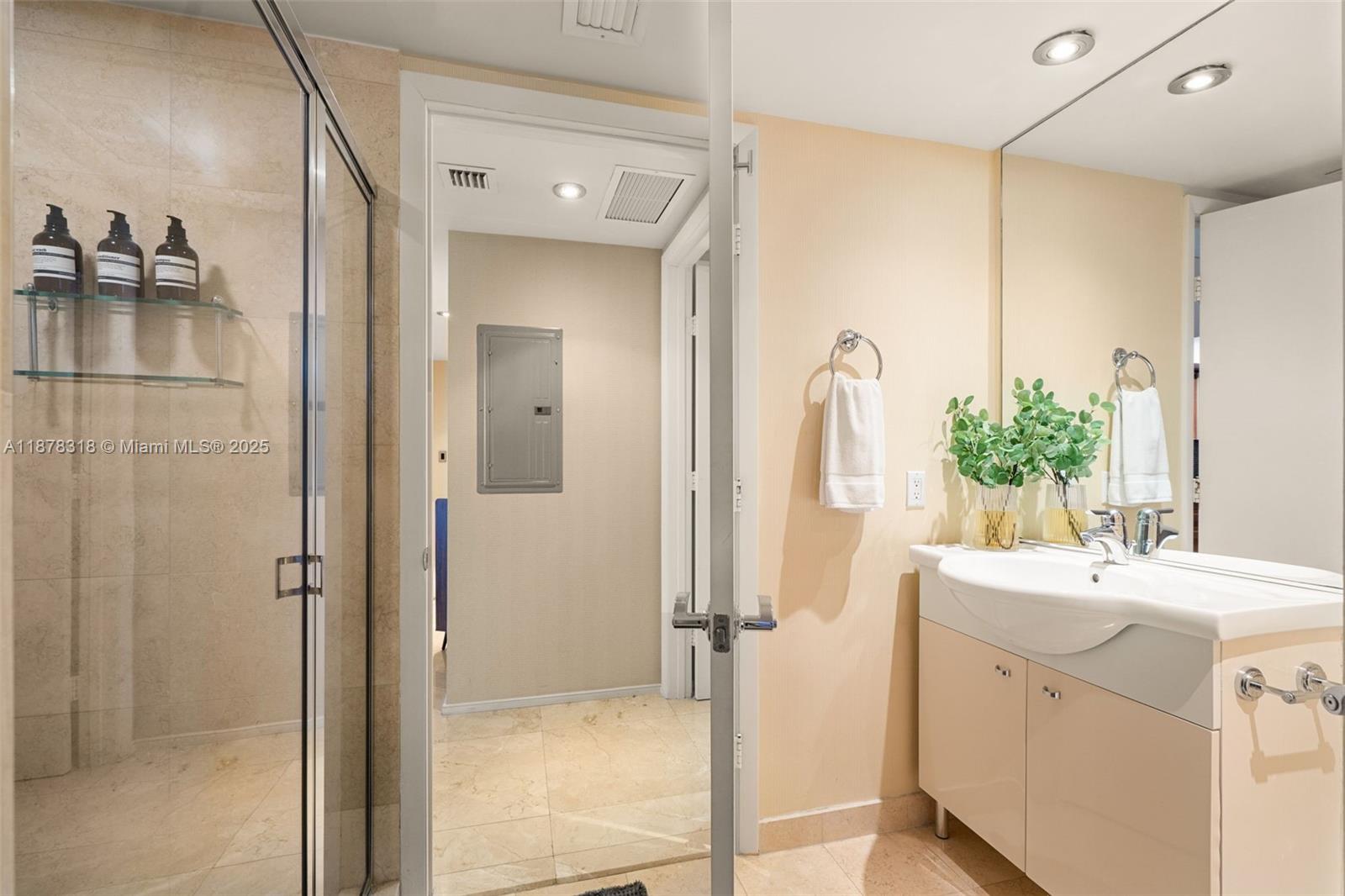 2306 2 / 2 1458 sq. ft. $ 2025-09-14 0 Photo