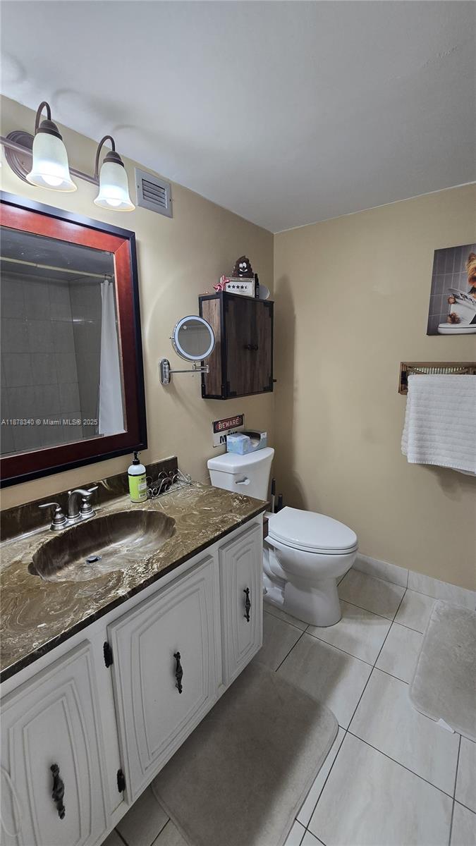 Photo of 2017 Ocean Dr  #706, Hallandale Beach, Florida, 33009 - 