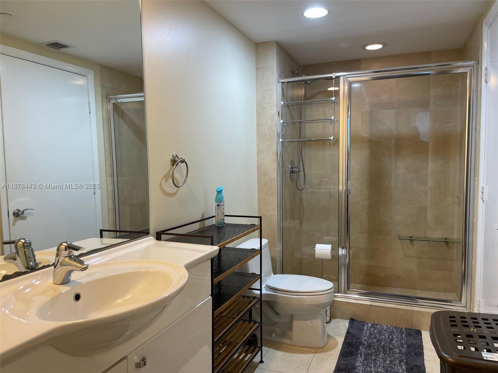 510 2 / 2 1782 sq. ft. $ 2025-09-15 0 Photo