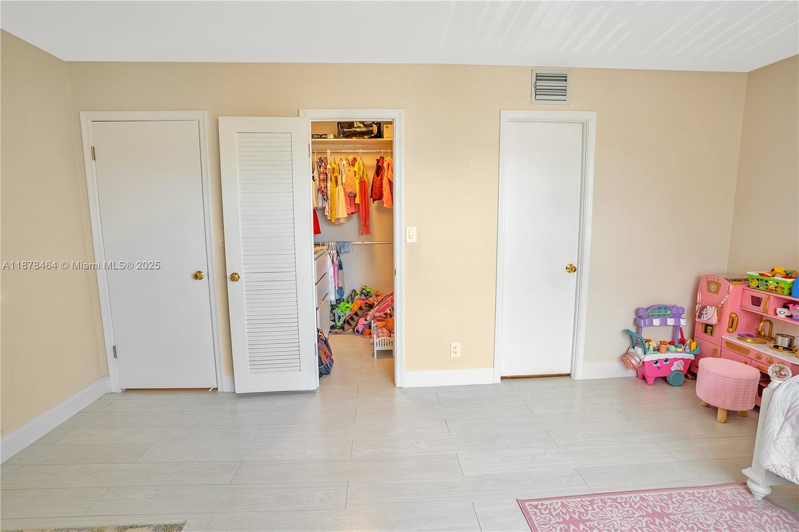 Photo of 2421 10th St  #153, Hallandale Beach, Florida, 33009 - 