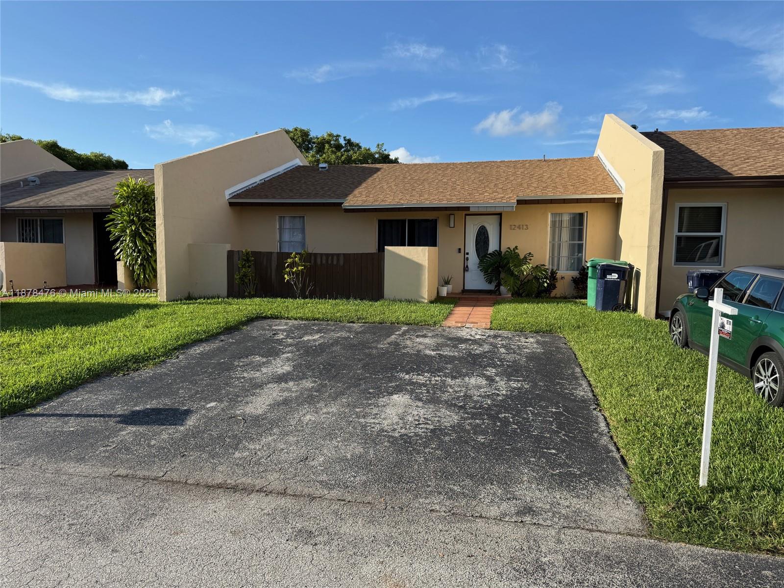 12413 3 / 1 1015 sq. ft. $ 2026-05-04 0 Photo