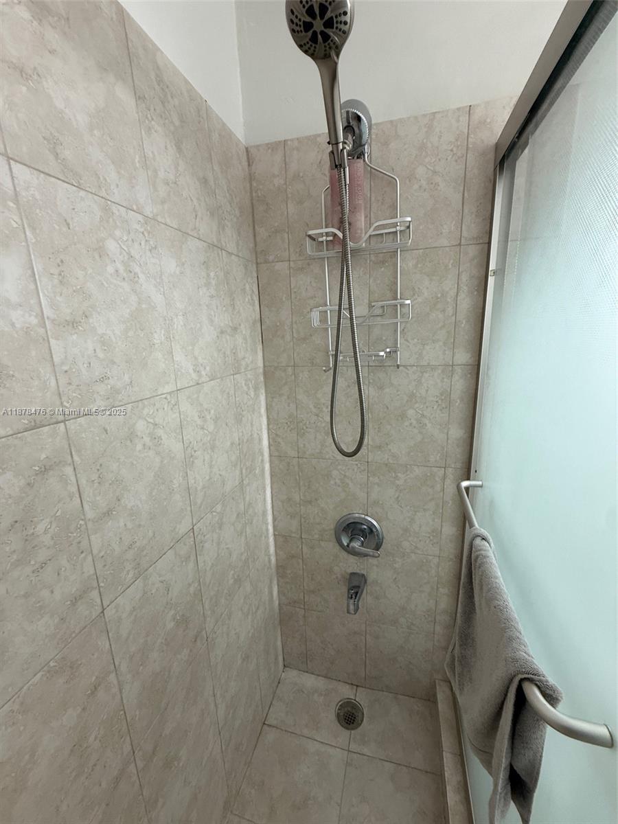 12413 3 / 1 1015 sq. ft. $ 2026-05-04 0 Photo