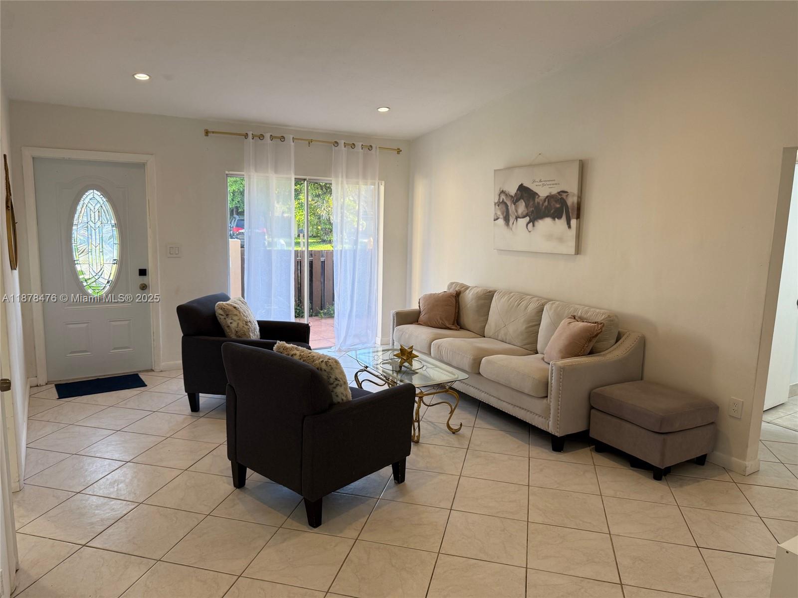 12413 3 / 1 1015 sq. ft. $ 2026-05-04 0 Photo