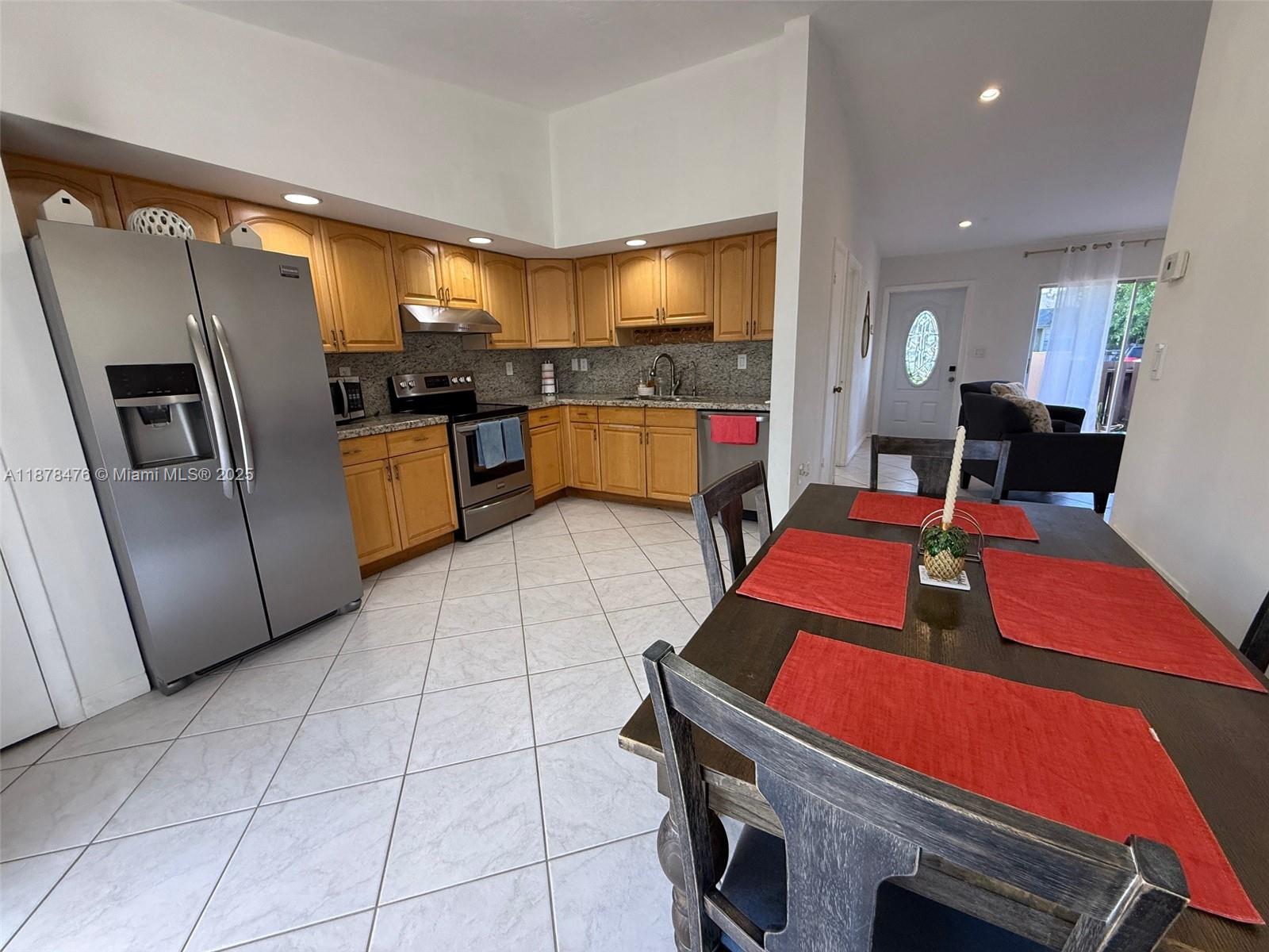 12413 3 / 1 1015 sq. ft. $ 2026-05-04 0 Photo