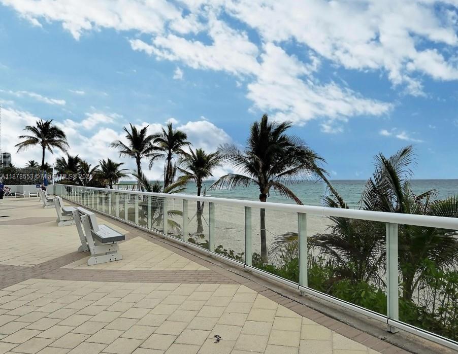 Photo of 2030 Ocean Dr  #725, Hallandale Beach, Florida, 33009 - 