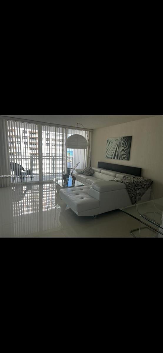 Photo of 2030 Ocean Dr #725, Hallandale Beach, Florida, 33009 -