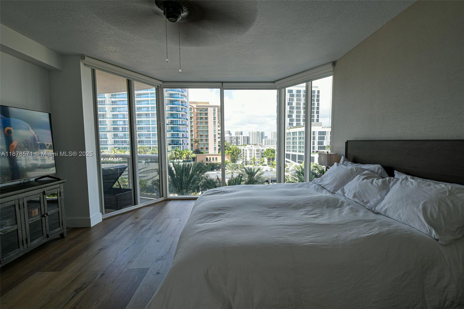 Photo of 17555 Collins Ave  #704, Sunny Isles Beach, Florida, 33160 - 