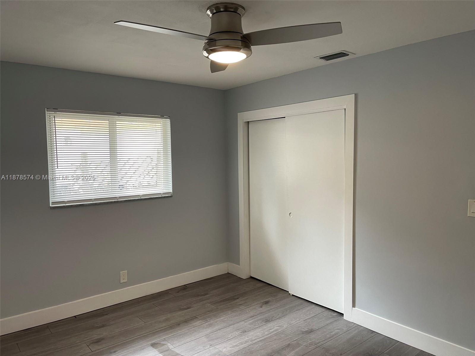   /   sq. ft. $ 2025-09-15 0 Photo