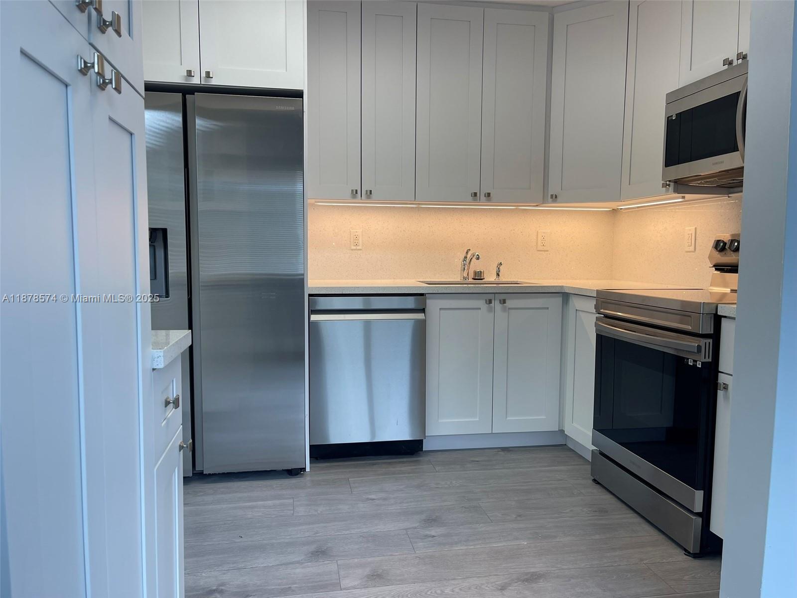   /   sq. ft. $ 2025-09-15 0 Photo