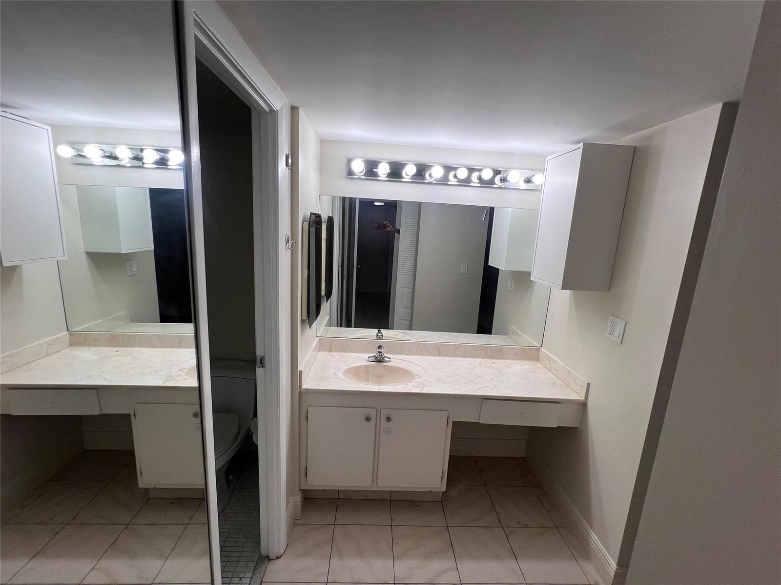 Photo of 20335 Country Club  #1101, Aventura, Florida, 33180 - Photo 6