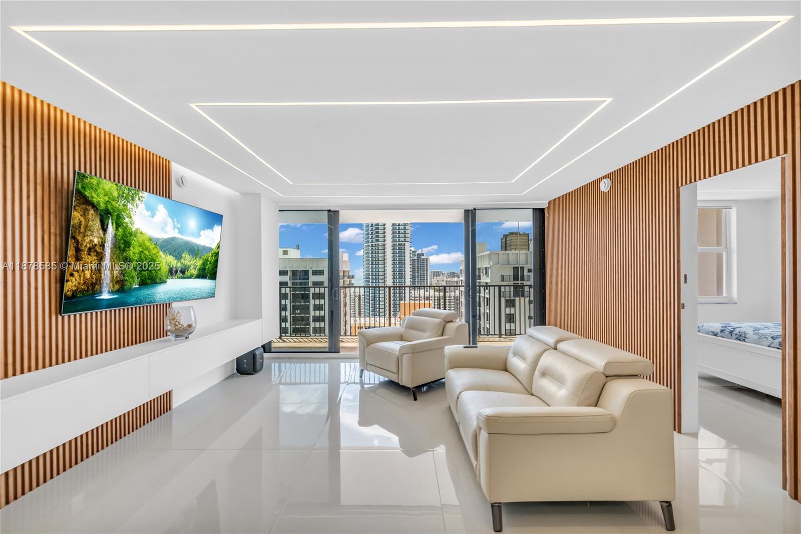 Photo of 2201 Ocean Dr  #2808, Hollywood, Florida, 33019 - 