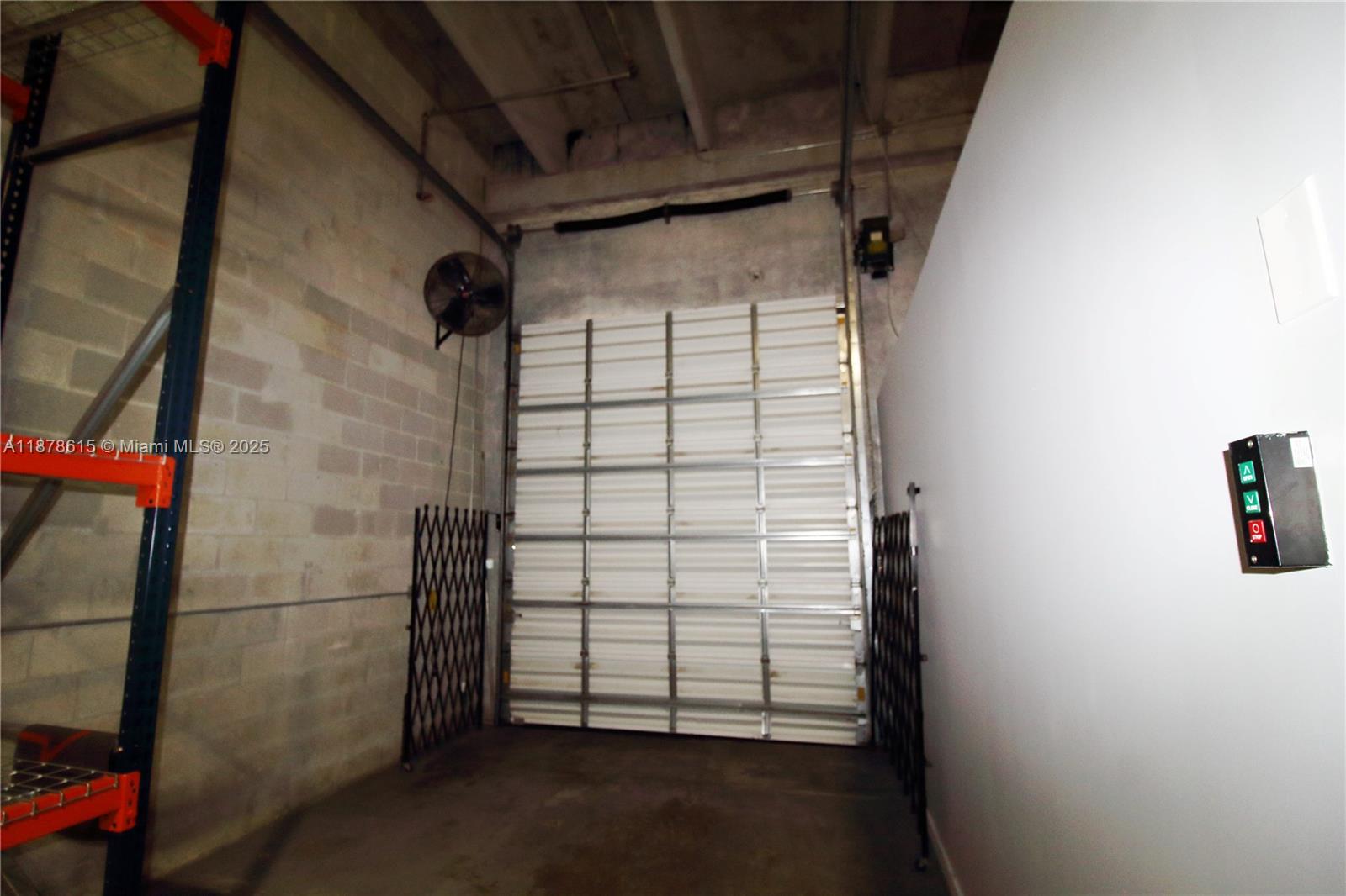 202  /   sq. ft. $ 2025-09-15 0 Photo