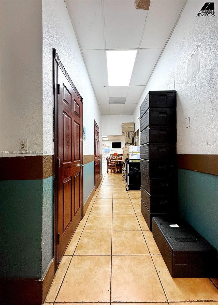 See details B7 / sq. ft. $ 2025-09-15 0 Photo