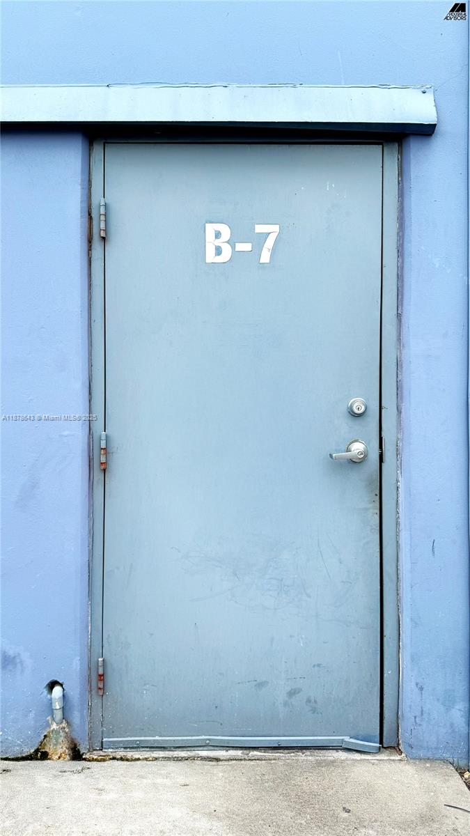 See details B7 / sq. ft. $ 2025-09-15 0 Photo