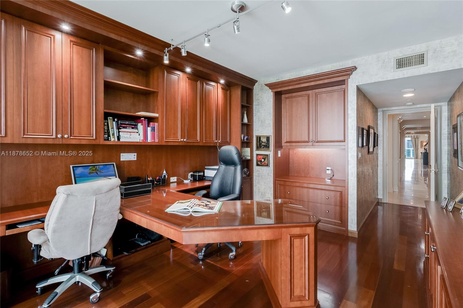 Photo of 3201 183rd St  #1502, Aventura, Florida, 33160 - 