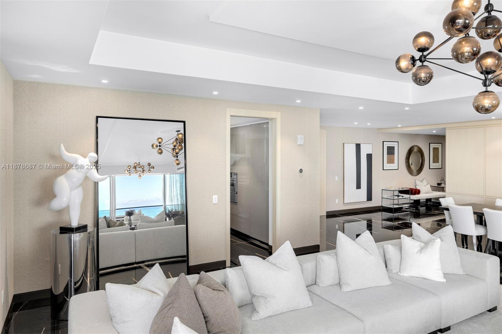 406 4 / 7 5720 sq. ft. $ 2025-09-15 0 Photo