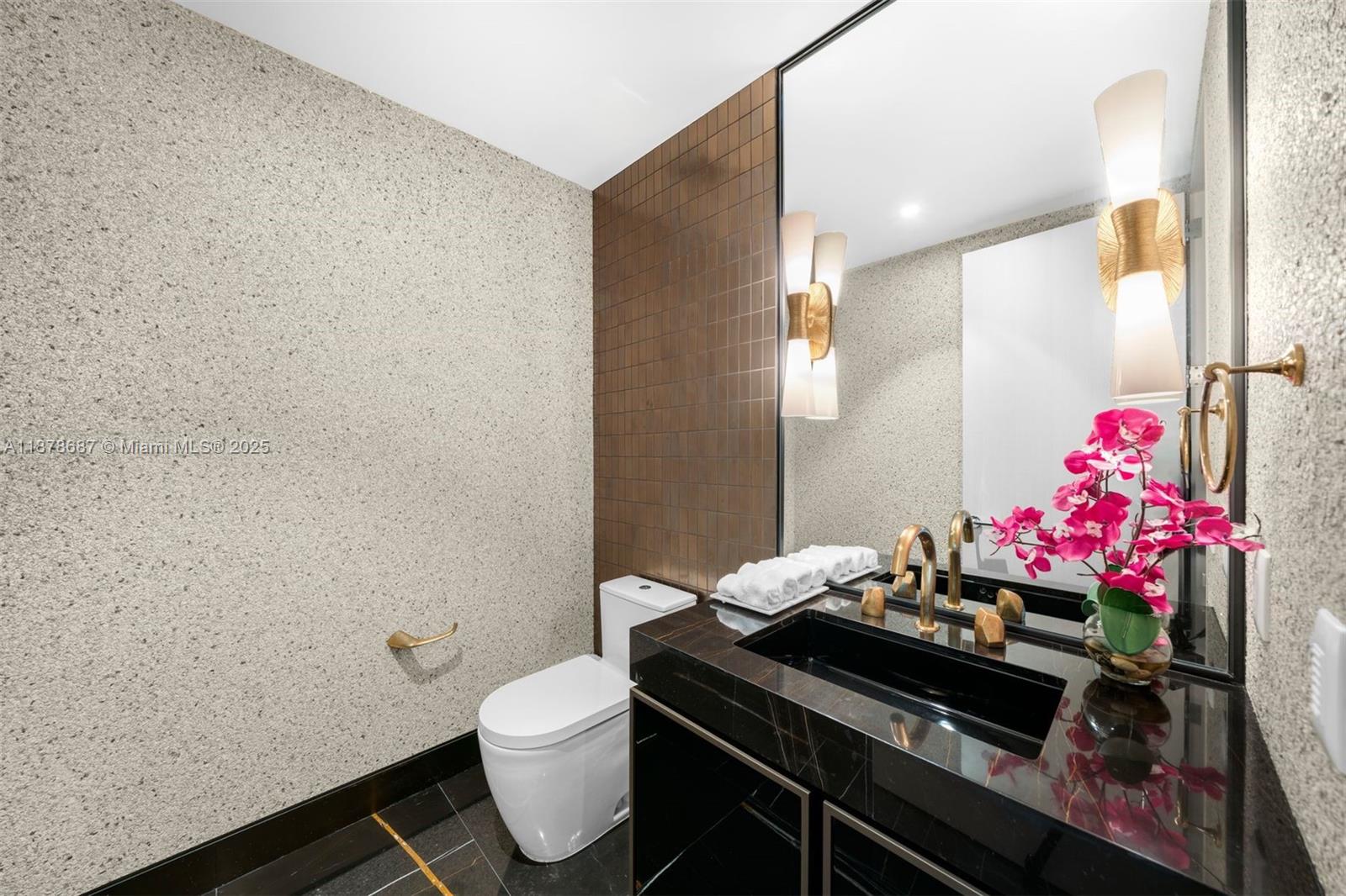 406 4 / 7 5720 sq. ft. $ 2025-09-15 0 Photo