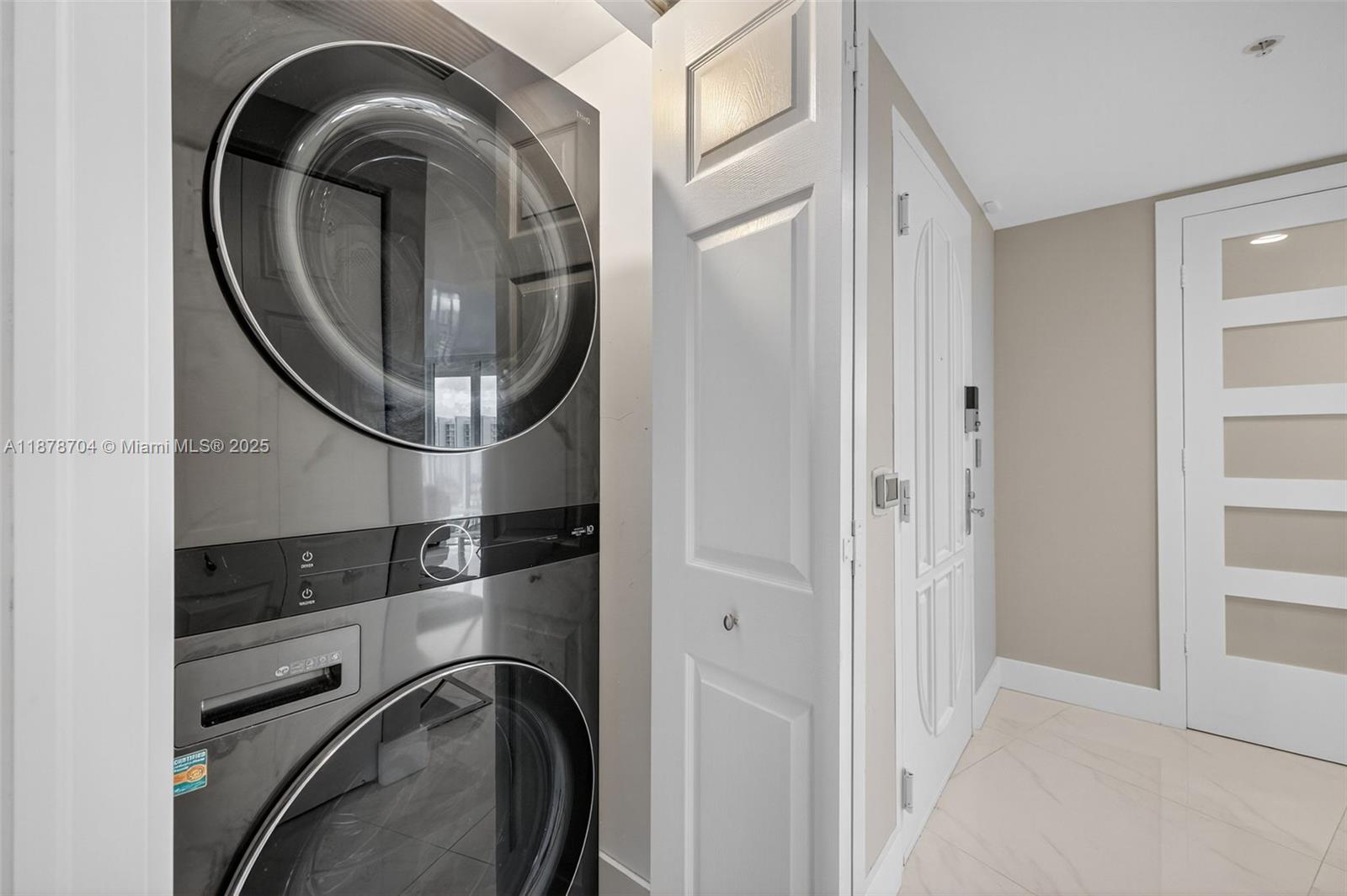 Photo of 3370 Hidden Bay Dr  #1115, Aventura, Florida, 33180 - 