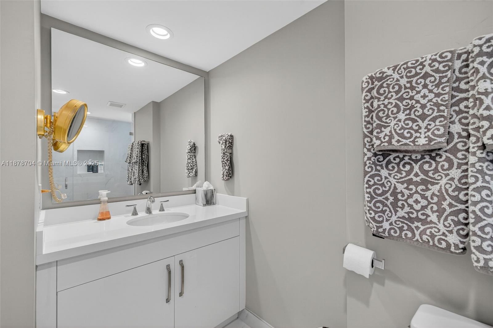 Photo of 3370 Hidden Bay Dr  #1115, Aventura, Florida, 33180 - 