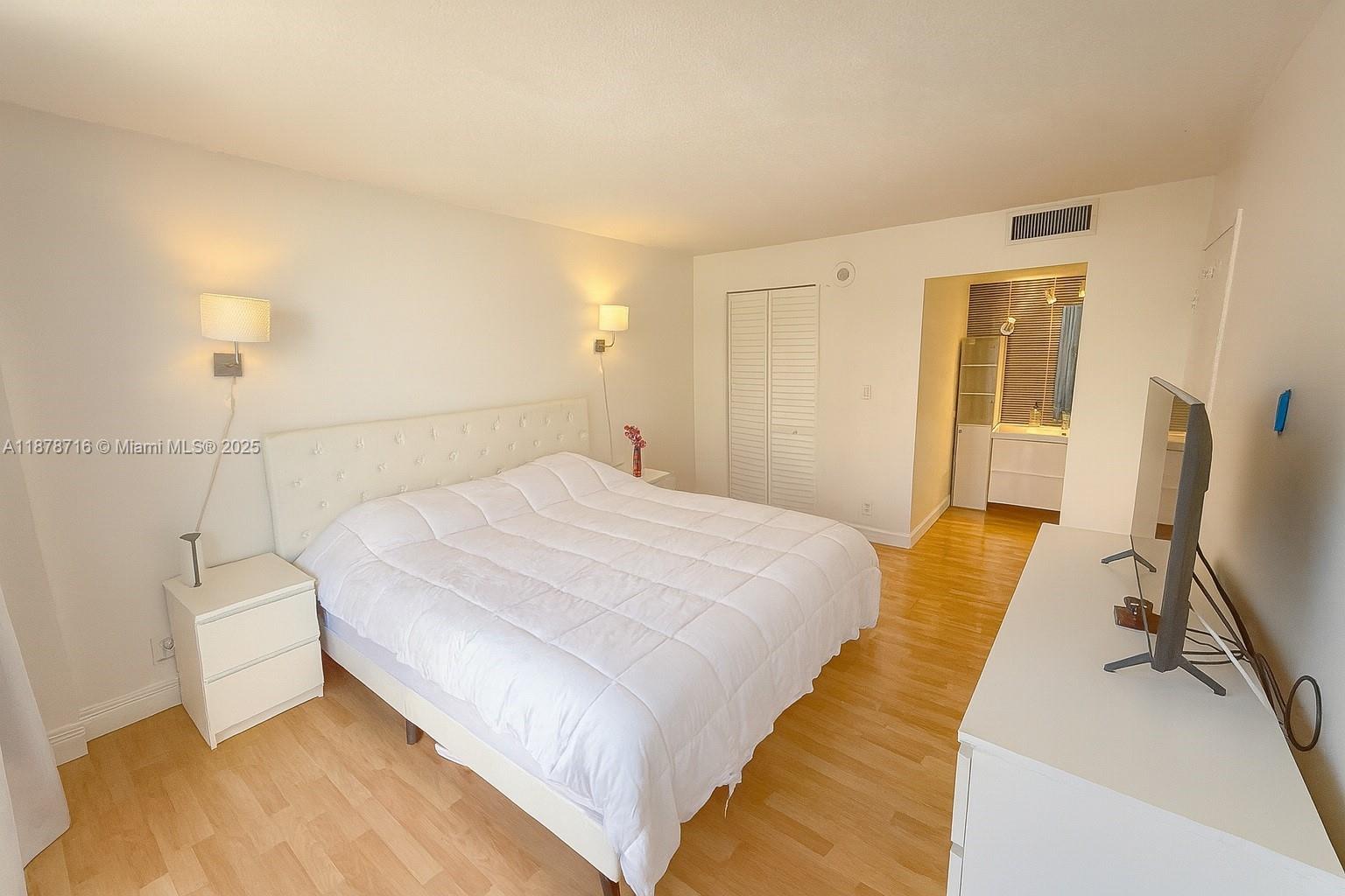 Photo of 16909 Bay Rd  #507, Sunny Isles Beach, Florida, 33160 - 