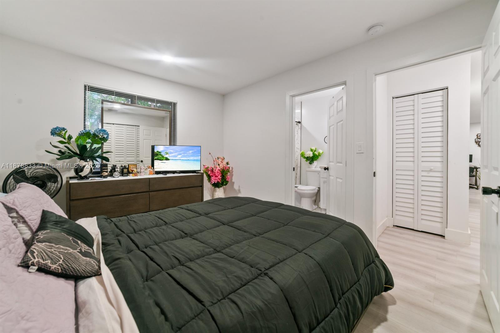   /  3900 sq. ft. $ 2025-09-15 0 Photo