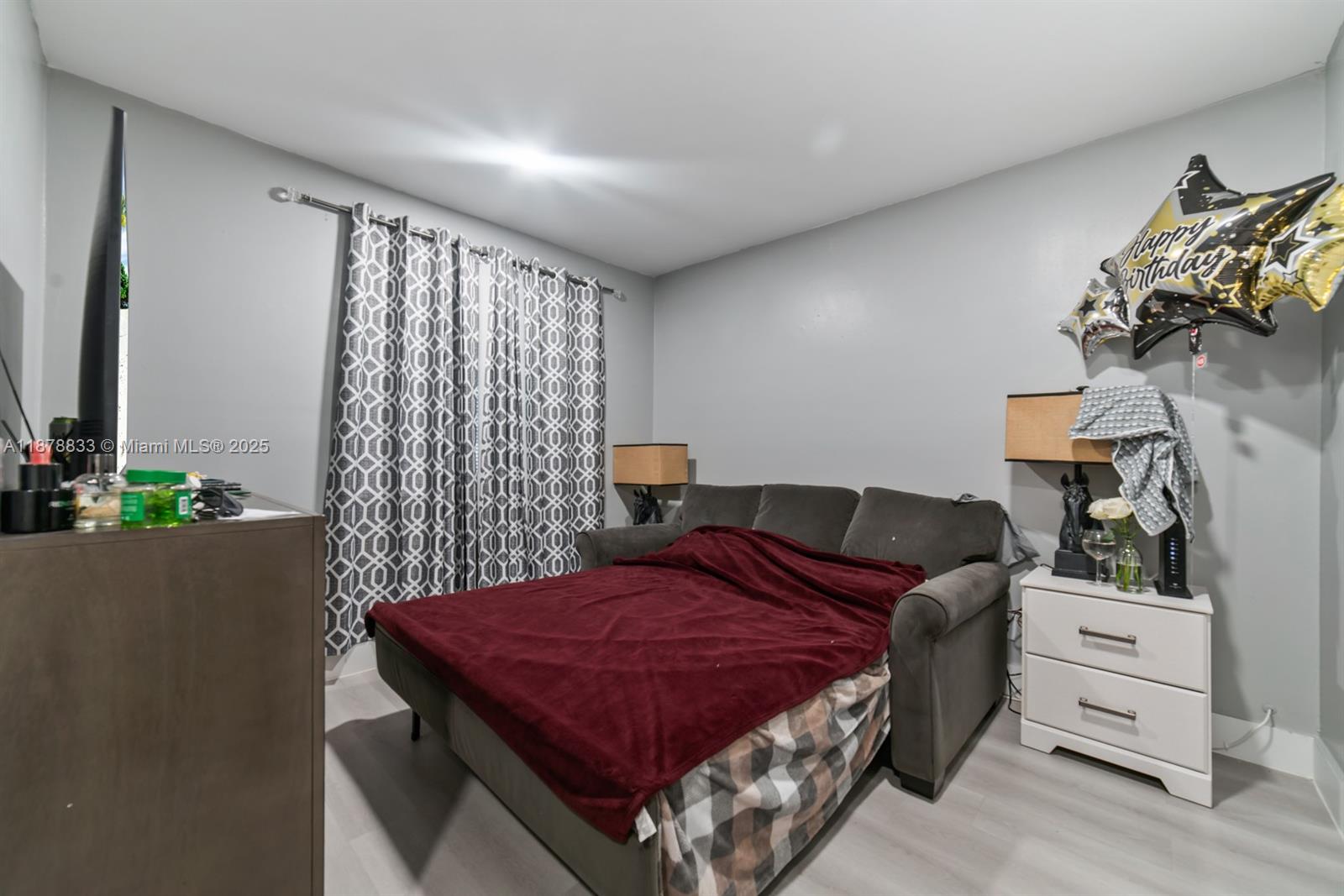   /  3900 sq. ft. $ 2025-09-15 0 Photo