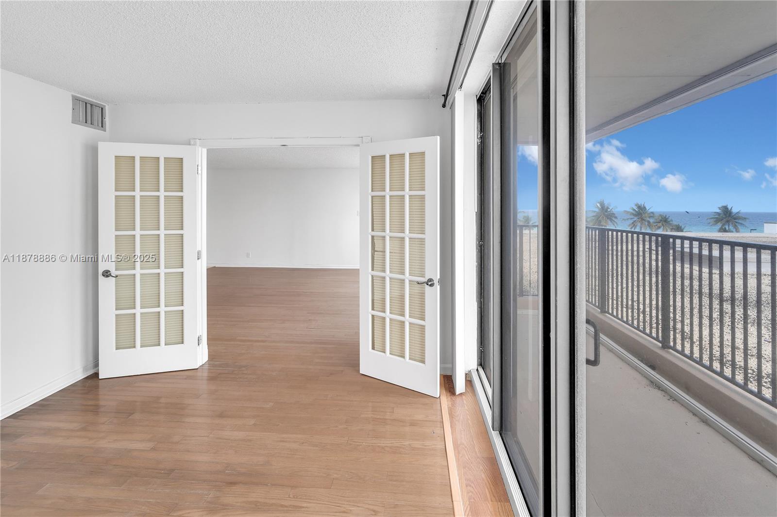 Photo of 2201 Ocean Dr  #407, Hollywood, Florida, 33019 - 
