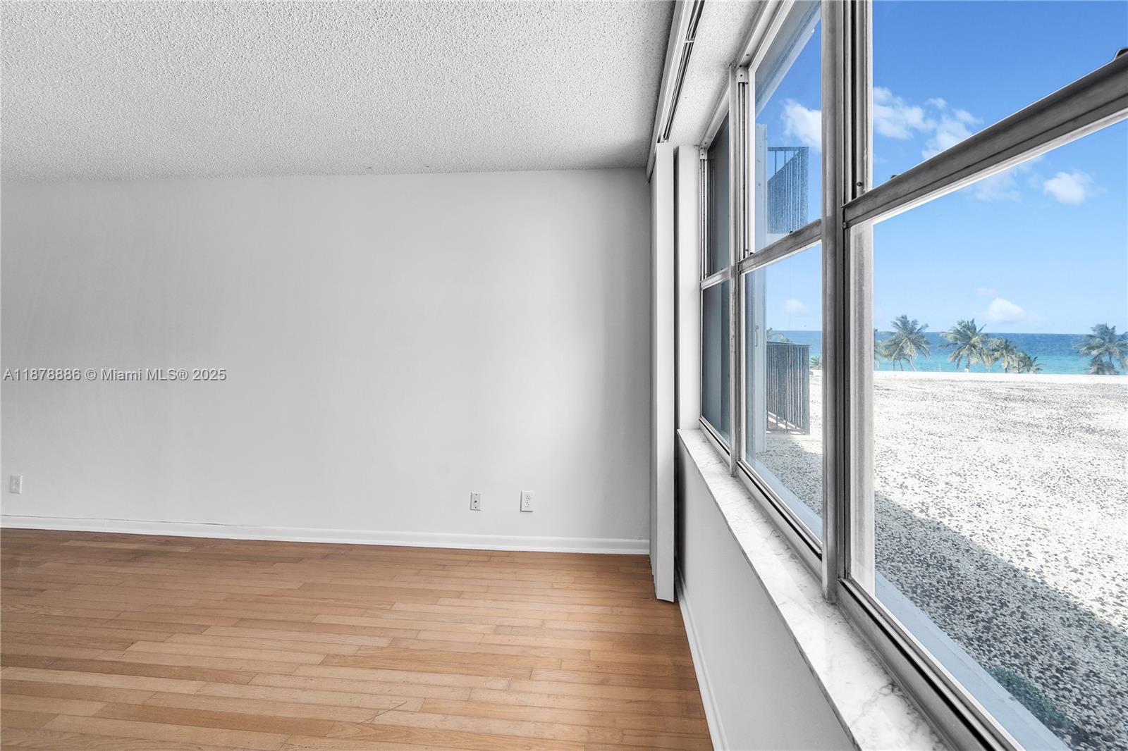 Photo of 2201 Ocean Dr  #407, Hollywood, Florida, 33019 - 