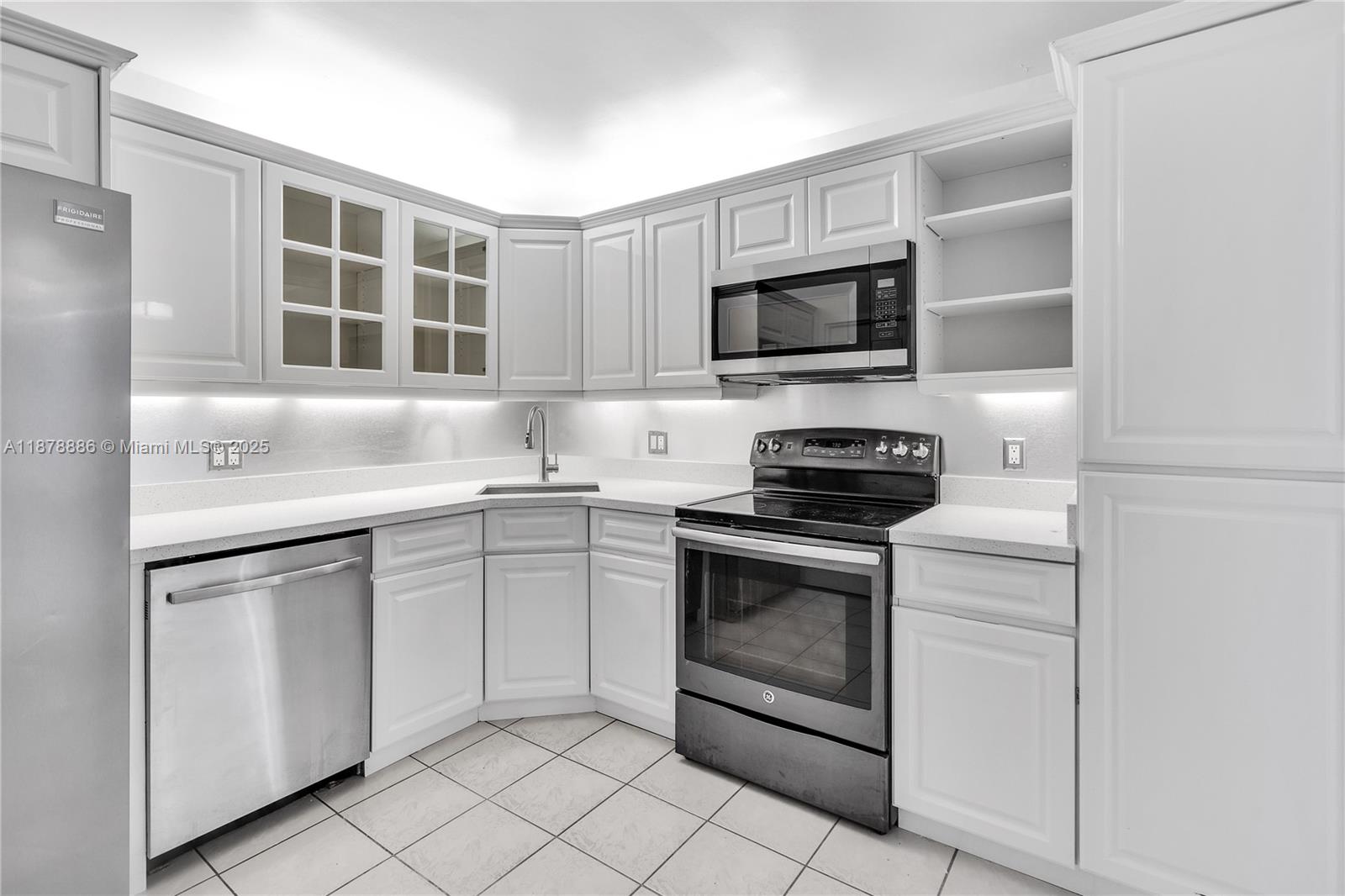 Photo of 2201 Ocean Dr  #407, Hollywood, Florida, 33019 - 