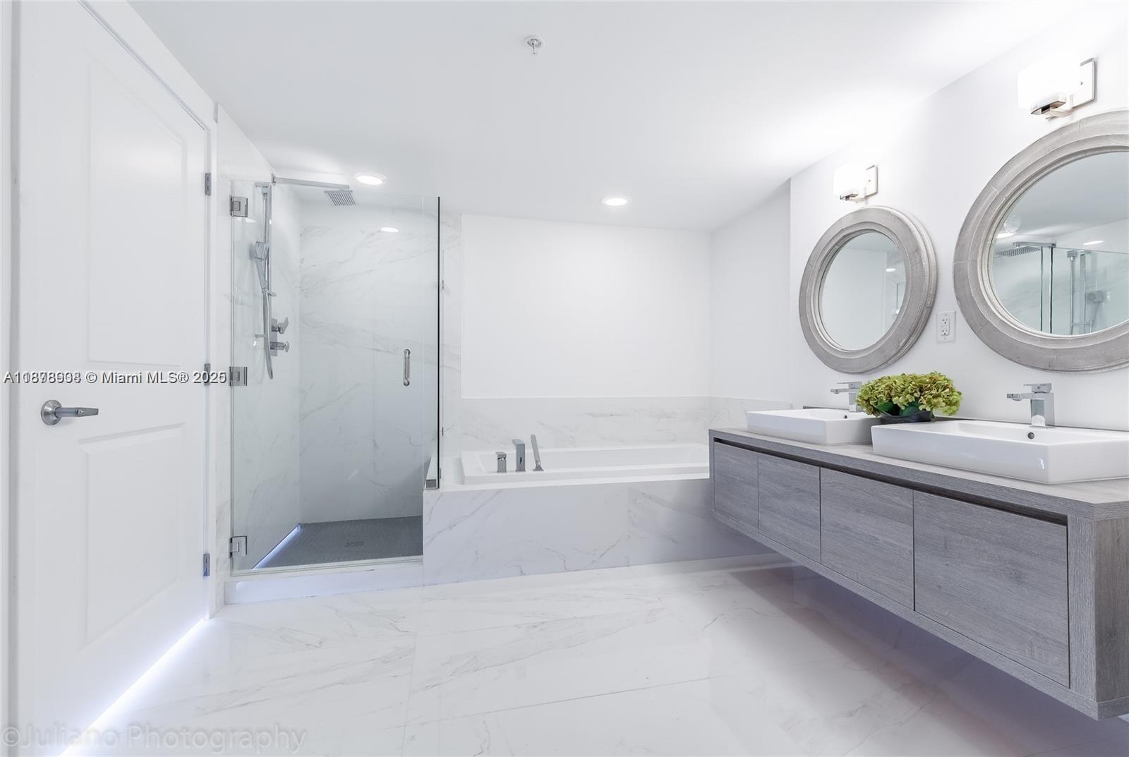 Photo of 400 Sunny Isles Blvd  #501, Sunny Isles Beach, Florida, 33160 - 