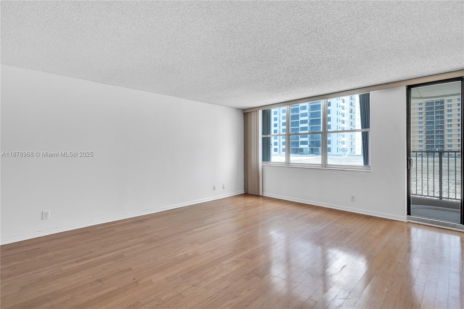 Photo of 2201 Ocean Dr  #407, Hollywood, Florida, 33019 - 