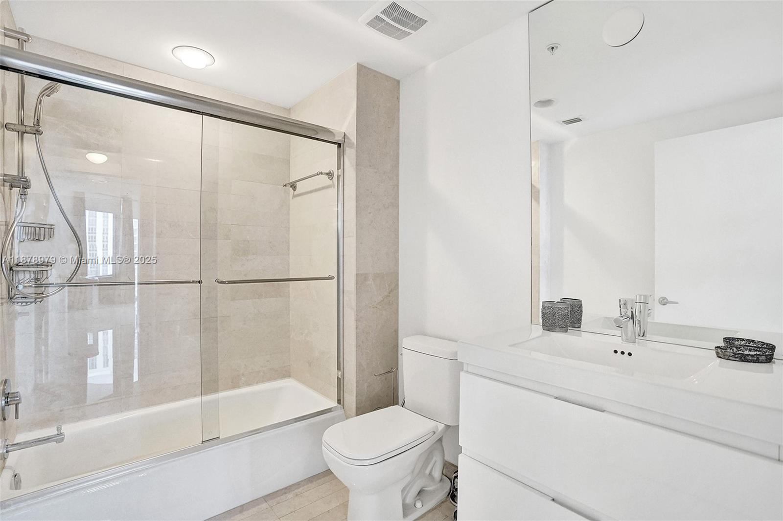 Photo of 17301 Biscayne Blvd  #1207, North Miami Beach, Florida, 33160 - 