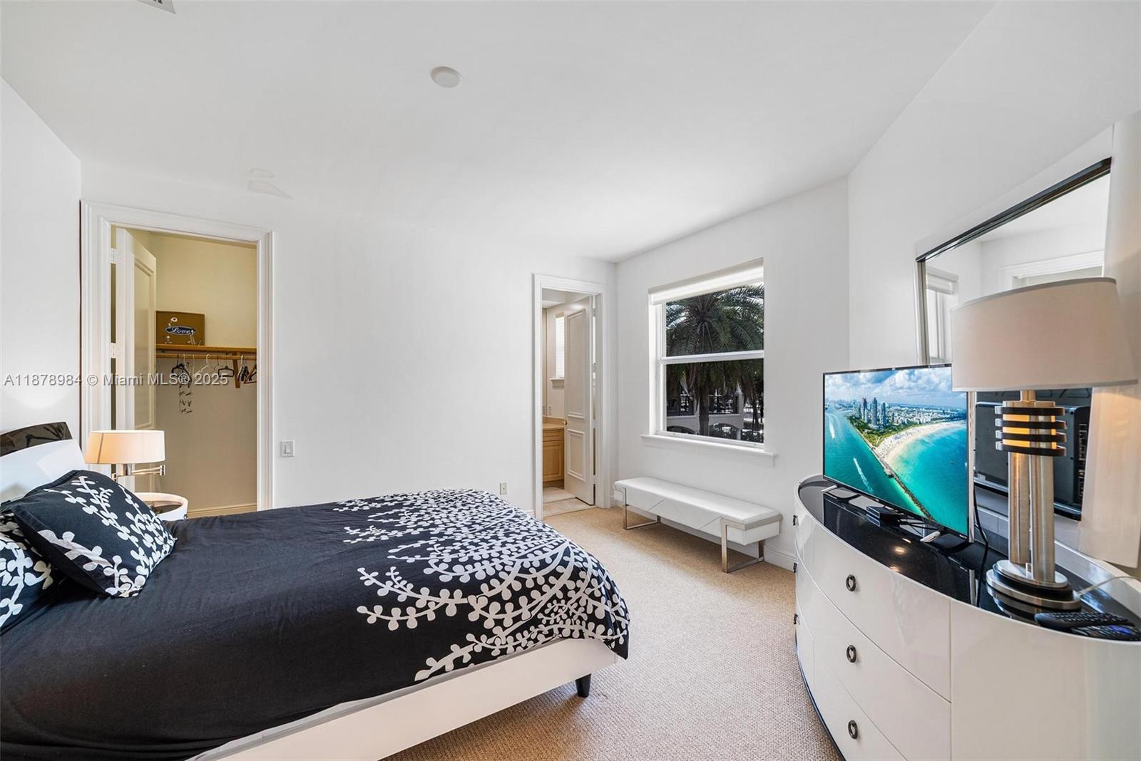 Photo of 1260 Hatteras Ln  (1260), Hollywood, Florida, 33019 - 4th bedroom