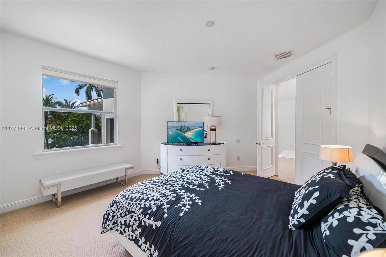 Photo of 1260 Hatteras Ln  (1260), Hollywood, Florida, 33019 - 4th bedroom