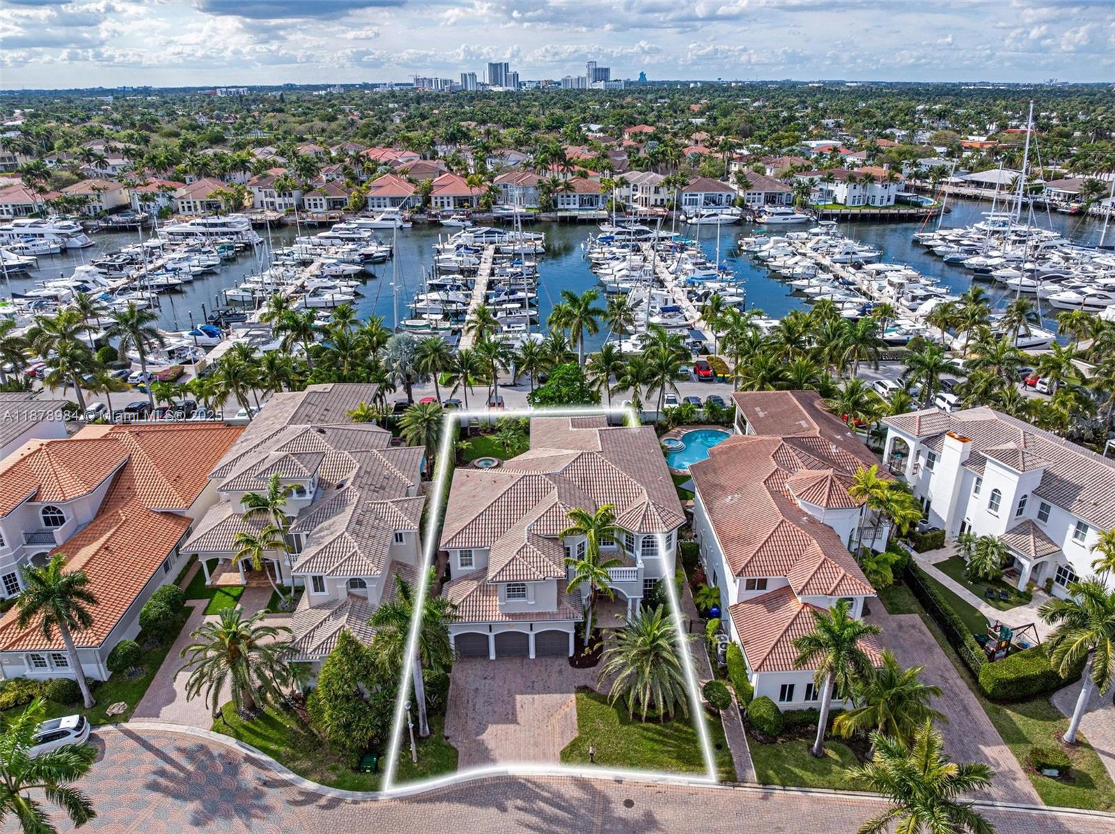 Photo of 1260 Hatteras Ln (1260), Hollywood, Florida, 33019 -