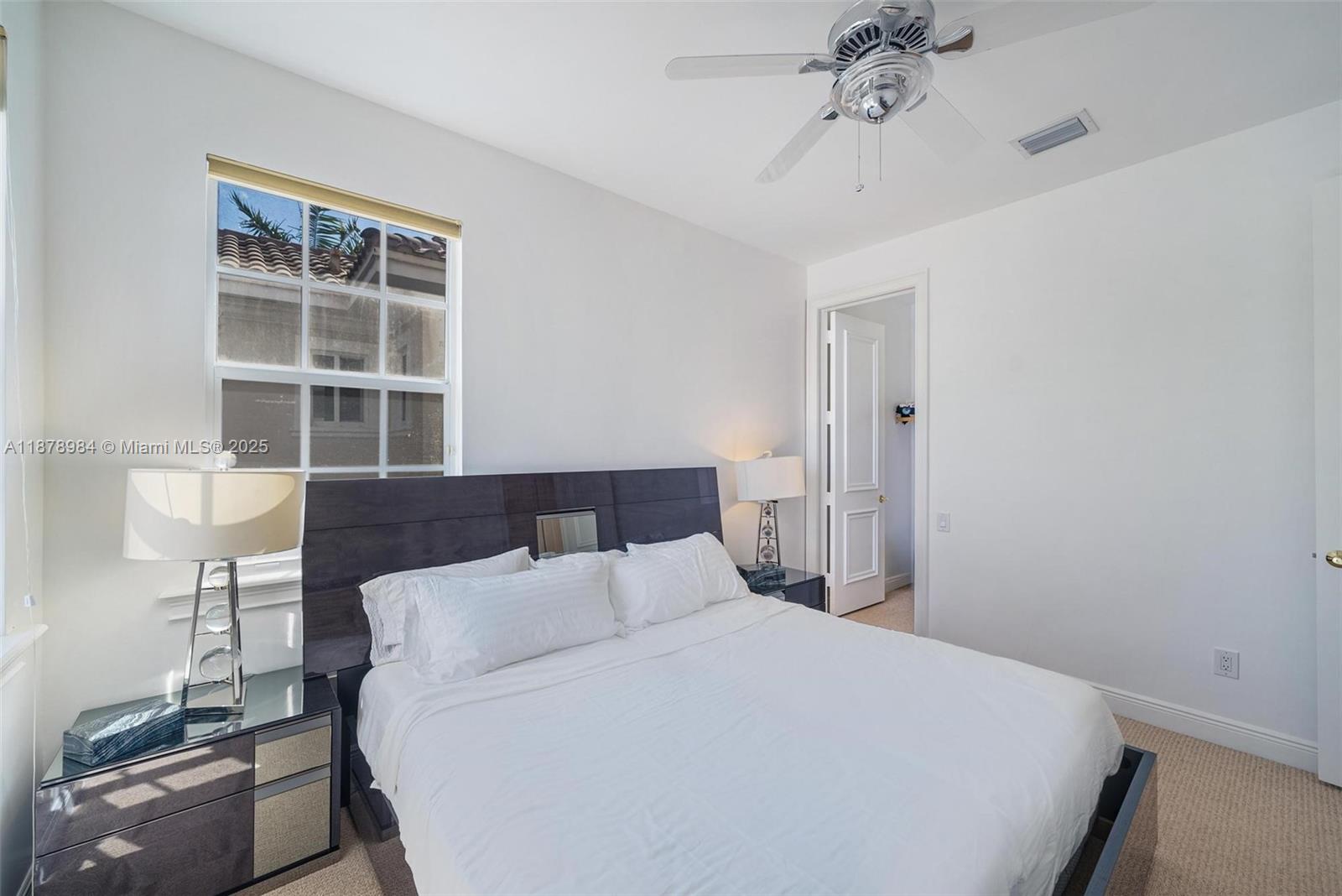 Photo of 1260 Hatteras Ln  (1260), Hollywood, Florida, 33019 - 2nd bedroom