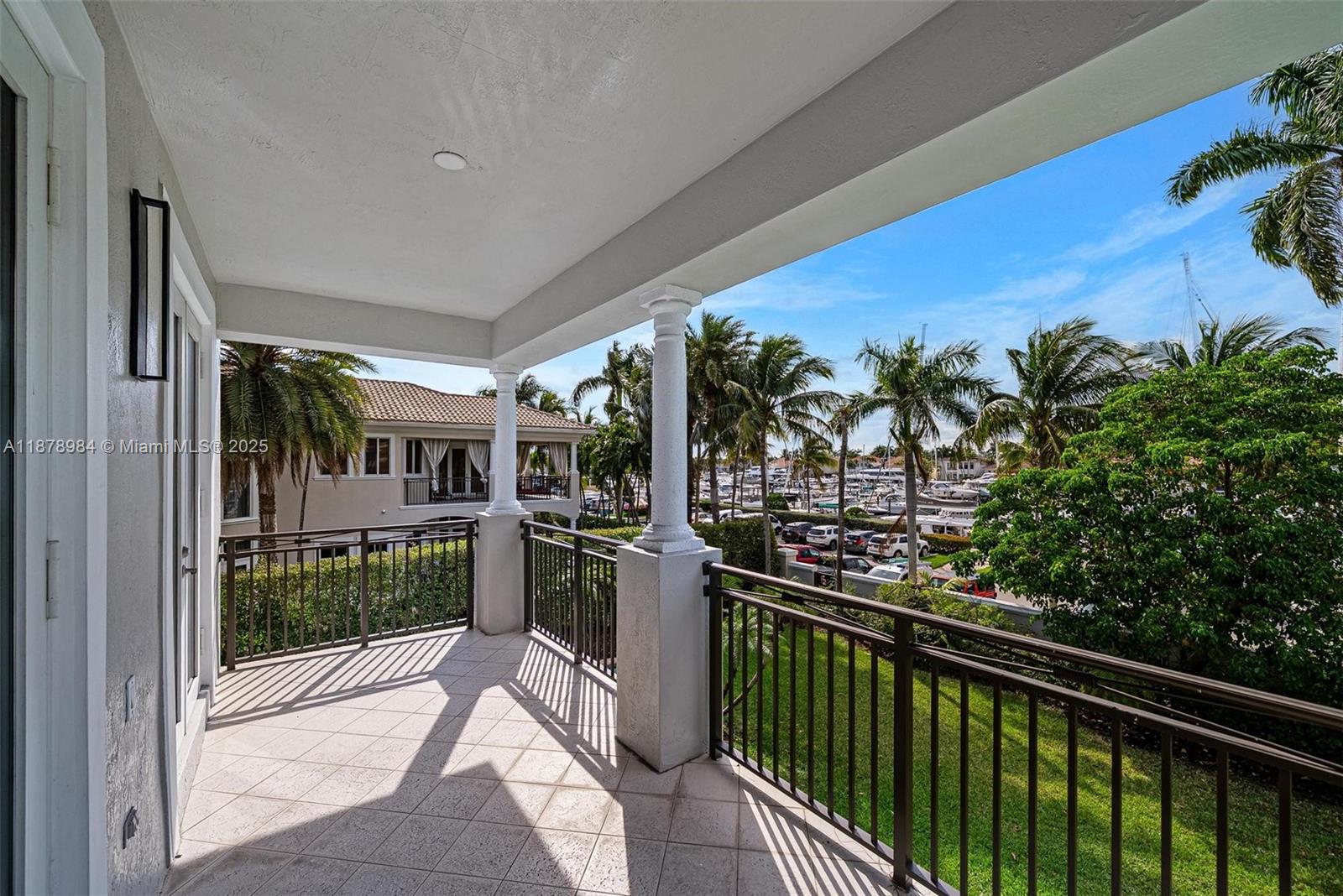 Photo of 1260 Hatteras Ln  (1260), Hollywood, Florida, 33019 - Master Bedroom