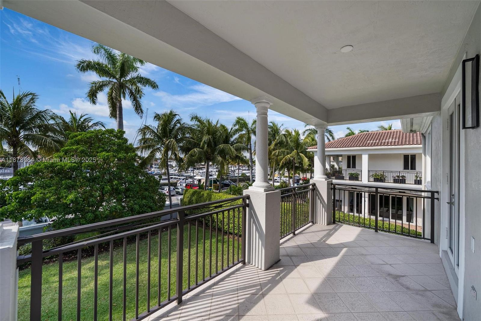 Photo of 1260 Hatteras Ln  (1260), Hollywood, Florida, 33019 - Master Bedroom