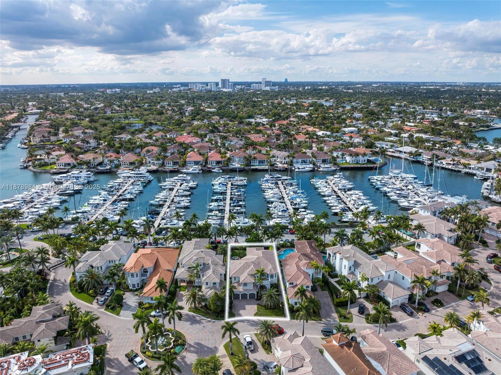 Photo of 1260 Hatteras Ln  (1260), Hollywood, Florida, 33019 - 