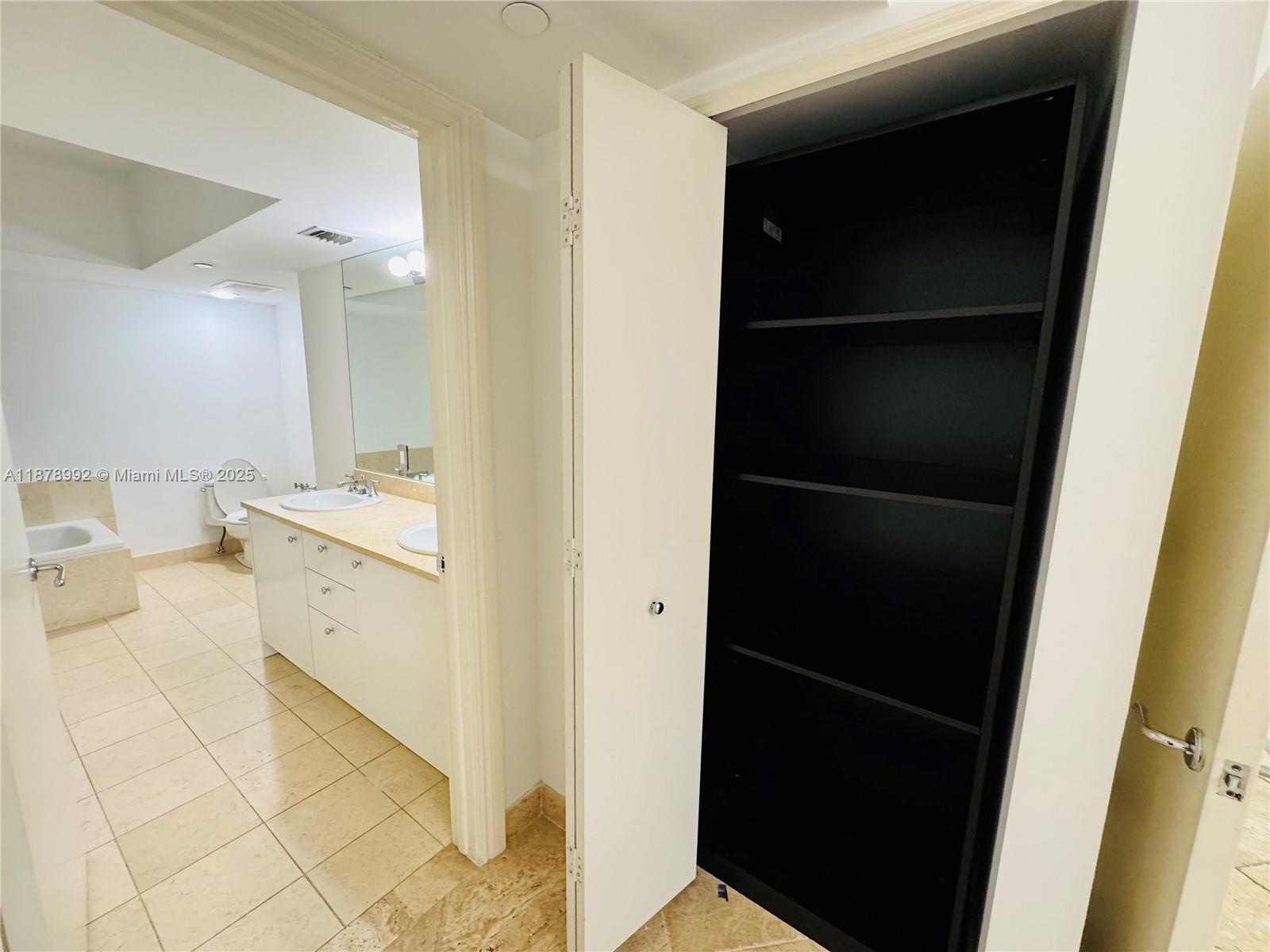 Photo of 20000 Country Club Dr  #209, Aventura, Florida, 33180 -
