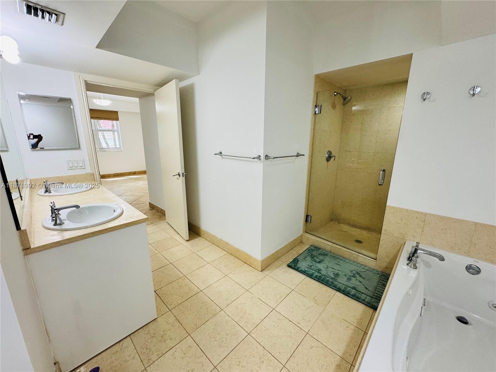 Photo of 20000 Country Club Dr  #209, Aventura, Florida, 33180 -